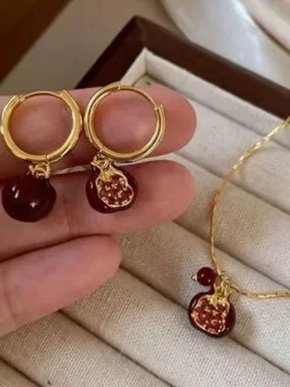 Maison clat Pomegranate Ruby Jewelry Set